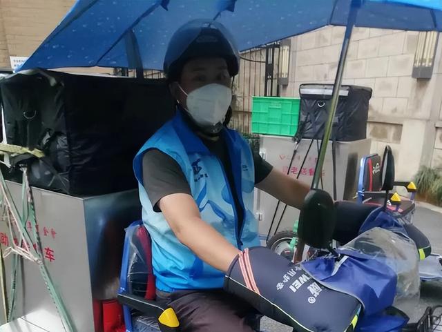 6611名獨(dú)居老人的暖心服務(wù)不打烊！來看看徐匯各街鎮(zhèn)怎么做的（徐匯區(qū)街道老人服務(wù)）"
