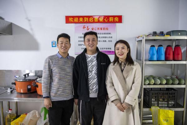 醫院旁的共享廚房，“用愛發電”能堅持多久？（在醫院旁邊開共享廚房）