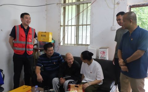 廣西南亞所攜手幫扶社區(qū)黨支部開(kāi)展慶“七一”系列聯(lián)建活動(dòng)