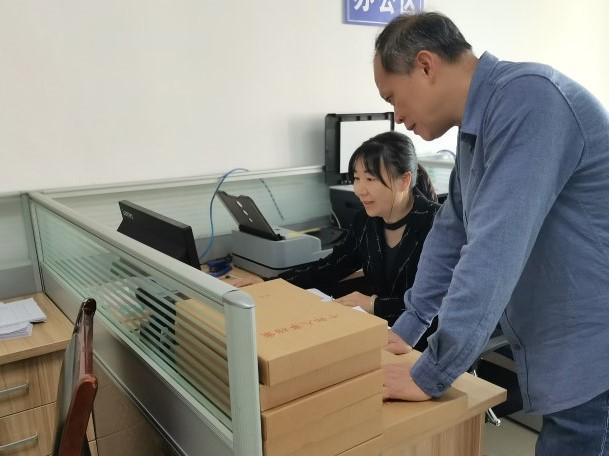 個人一周的工作量一人半天搞定，潼南成功研發人事信息檔案管理“神器”"
