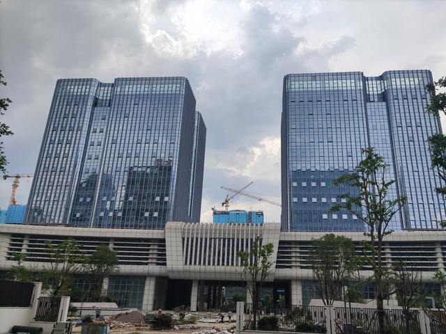 建筑工程施工總包資質(zhì)是什么？（建筑工程施工總包資質(zhì)是什么意思）