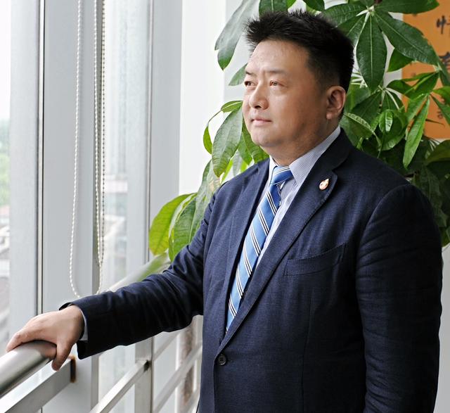 專訪丨金楓酒業董事長朱航明：求新要打造更多消費場景 太過注重年份的思路該變