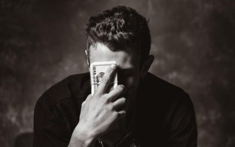 資金管理可幫助您避免債務并減少財務擔憂（債務資金給企業帶來較大的財務風險）